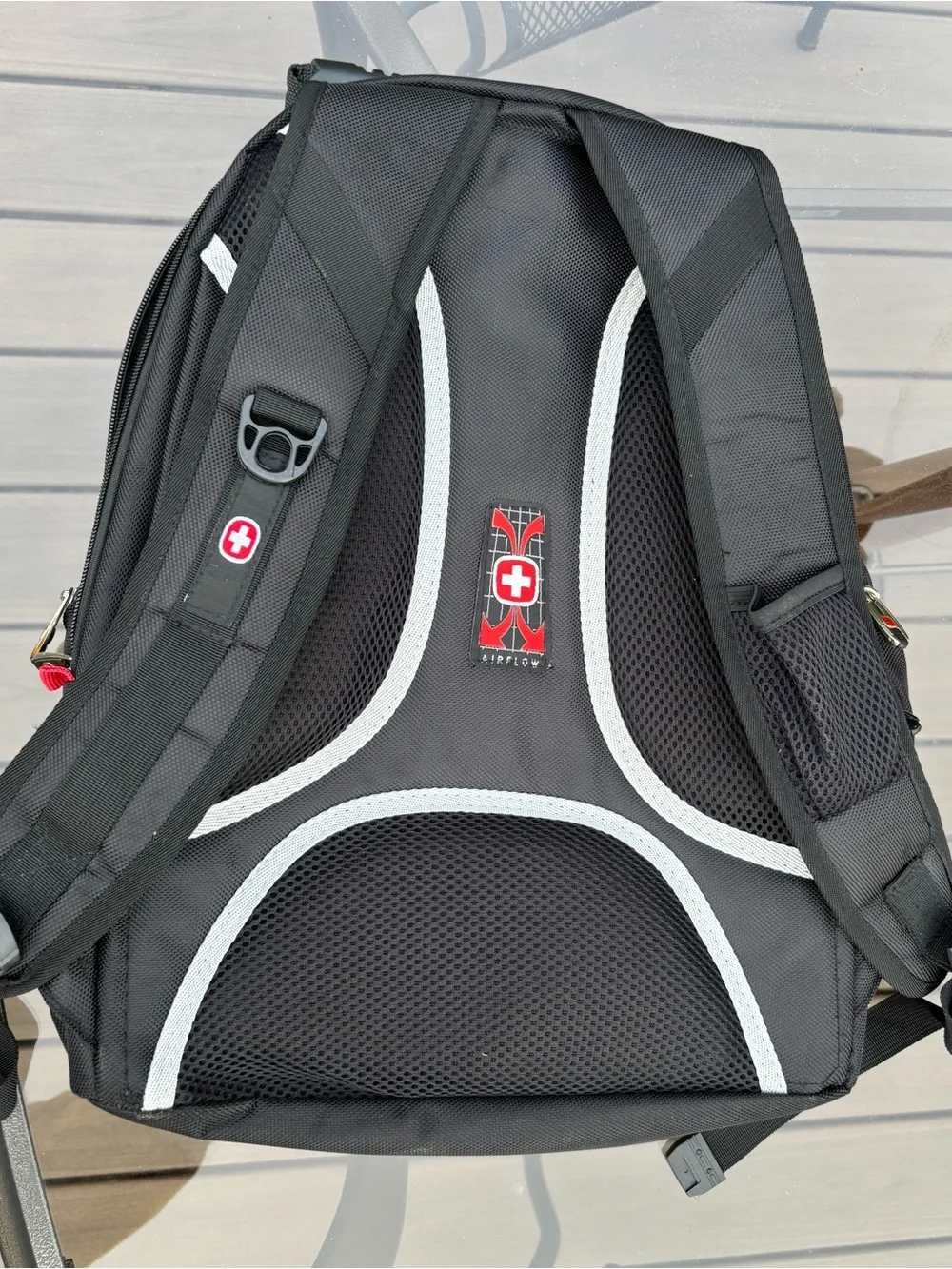 Swissgear SO NICE Backpack Red Black UNUSED Back To School Travel Bag